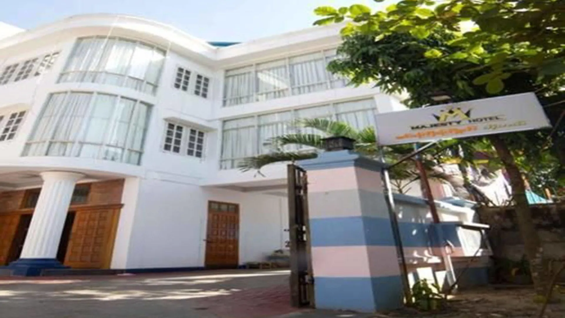 Majesty Hotel Yangon